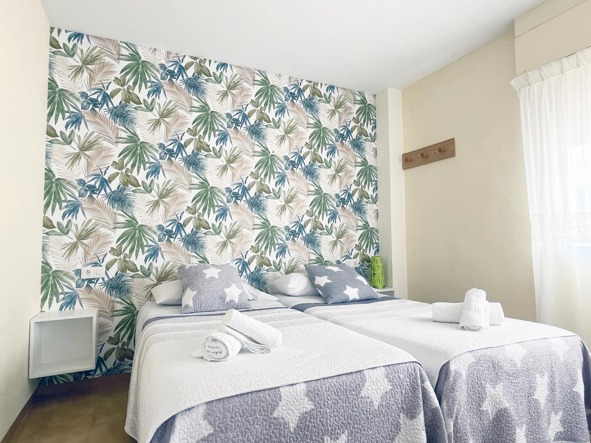 Apartamentos Acuario Дения Екстериор снимка