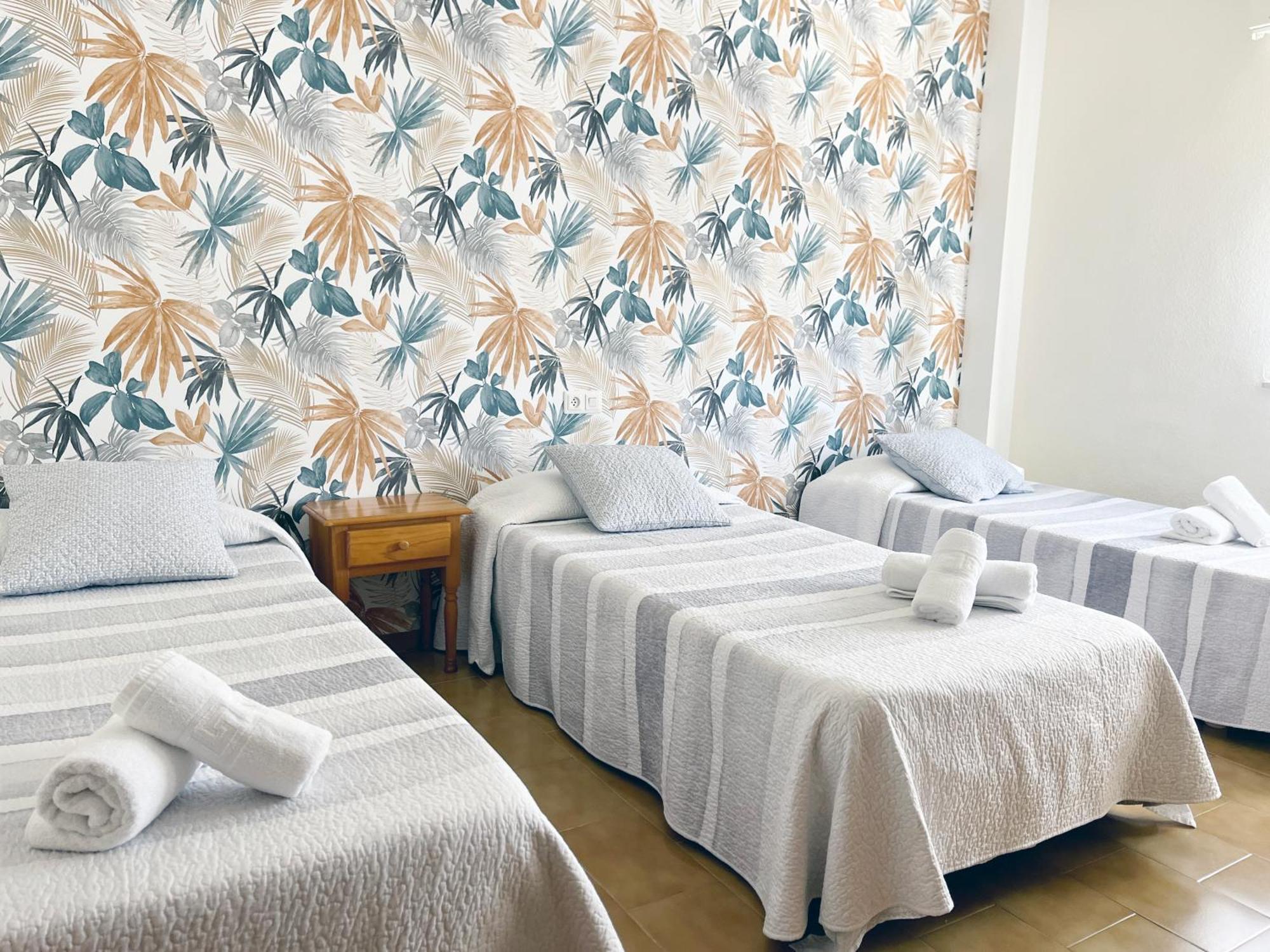 Apartamentos Acuario Дения Екстериор снимка